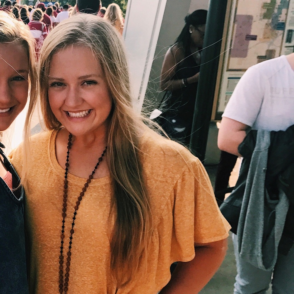 Meet your Posher, Emma